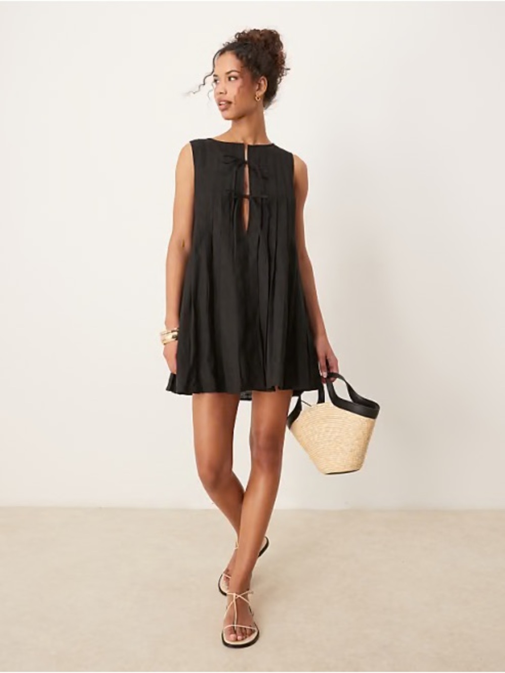 VRG GRL Valeria Linen Mini Dress Medium